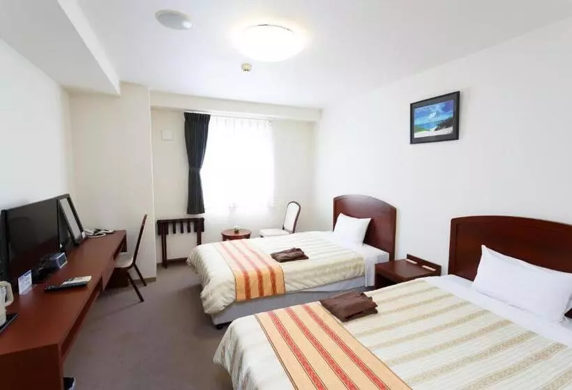 Hotel Peace Island Miyakojima Shiyakusho Tori