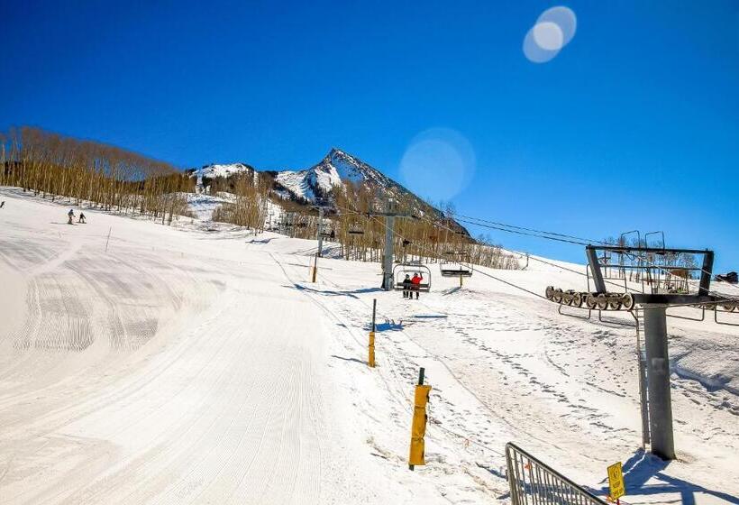 هتل The Pines By Retreatia