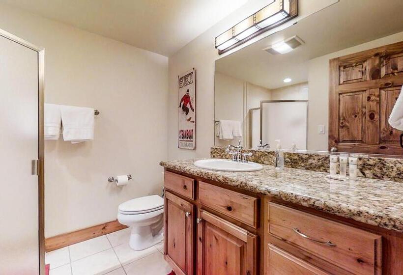 هتل The Pines By Retreatia