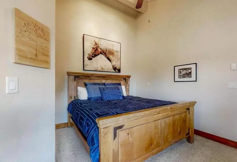 هتل The Pines By Retreatia