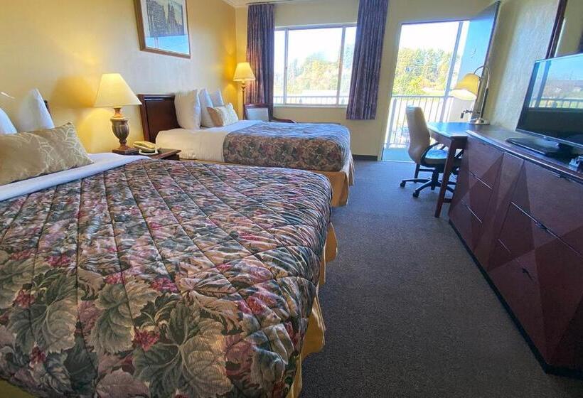 מוטל Lake Logan Inn