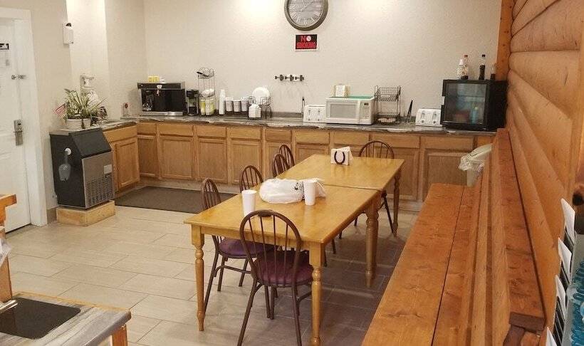 فندق على الطريق Rodeway Inn