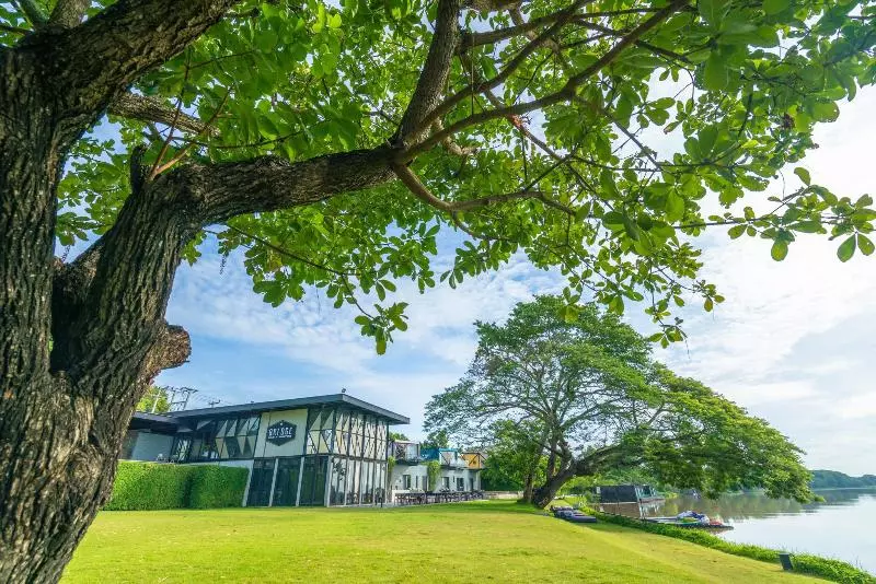 استراحتگاه Cross River Kwai