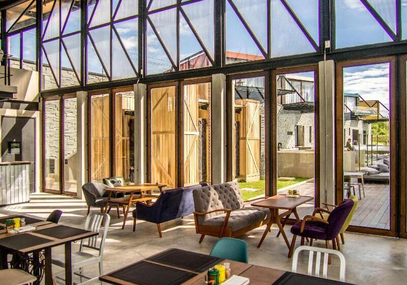 استراحتگاه Cross River Kwai