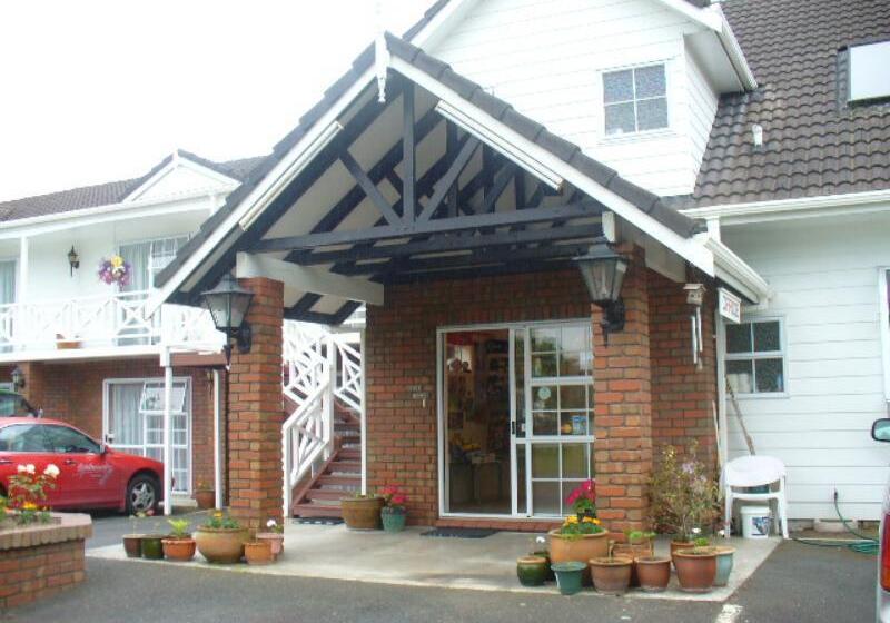 Ashleigh Court Motel