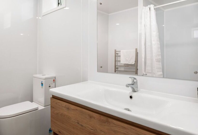 Ashleigh Court Motel