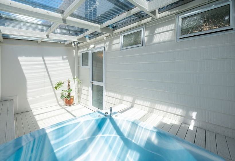 Ashleigh Court Motel