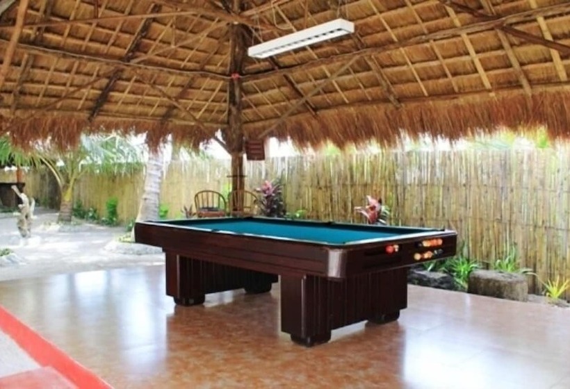 Cooper's Beach Resort