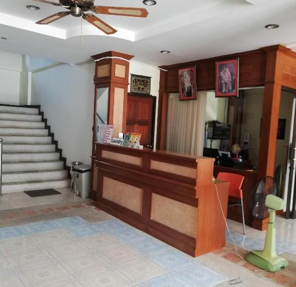 בית מלון כפרי Amorn Mansion