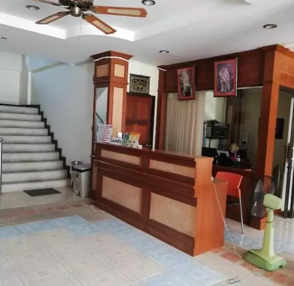 בית מלון כפרי Amorn Mansion