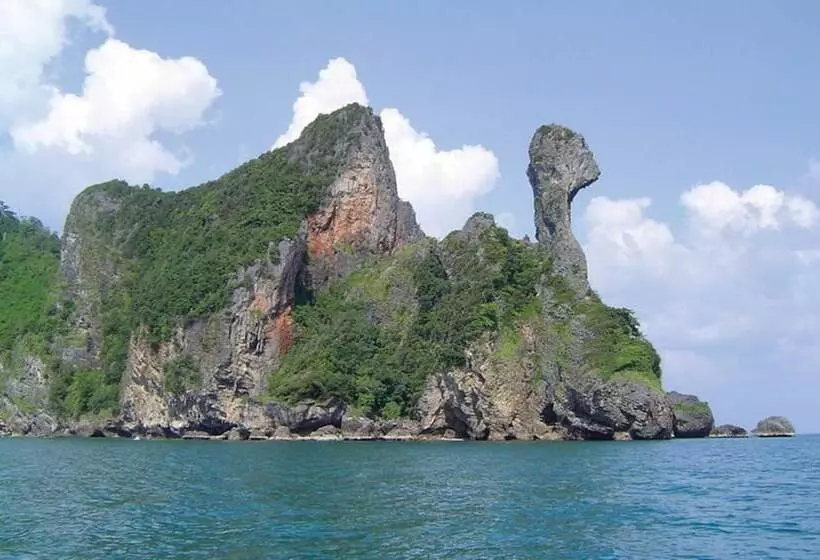 בית מלון כפרי Amorn Mansion