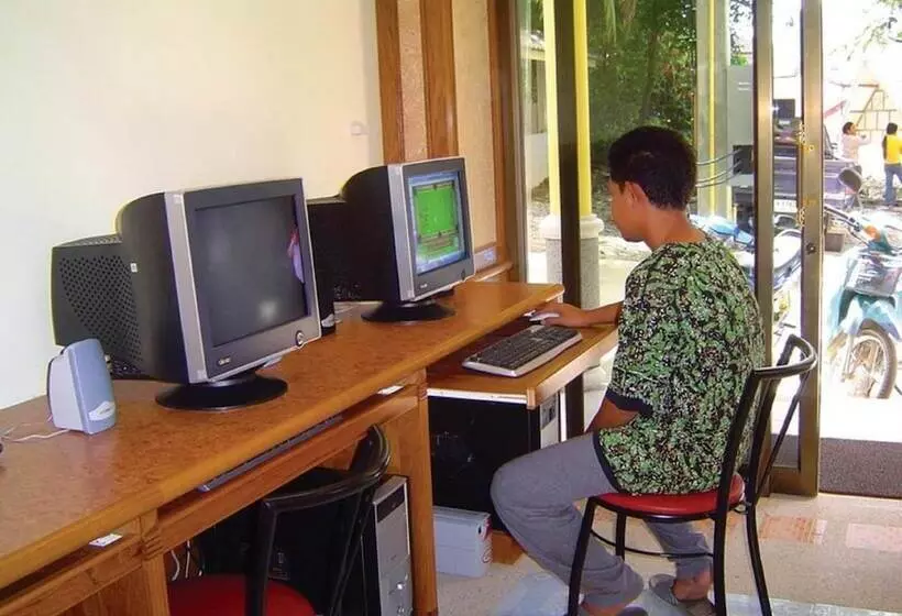 בית מלון כפרי Amorn Mansion