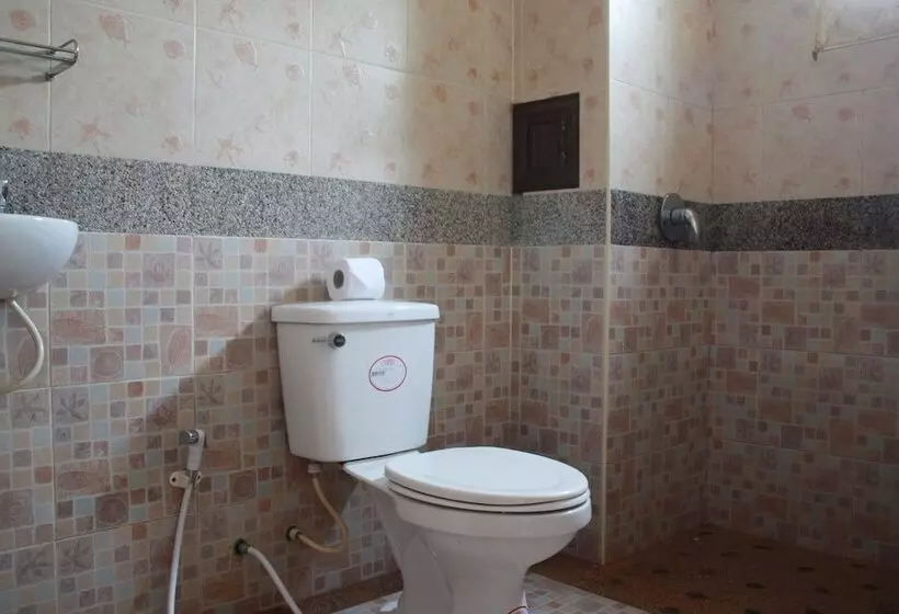 בית מלון כפרי Amorn Mansion