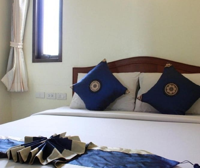 בית מלון כפרי Amorn Mansion