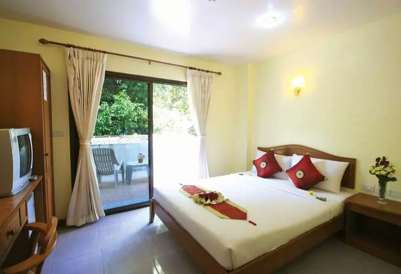 בית מלון כפרי Amorn Mansion