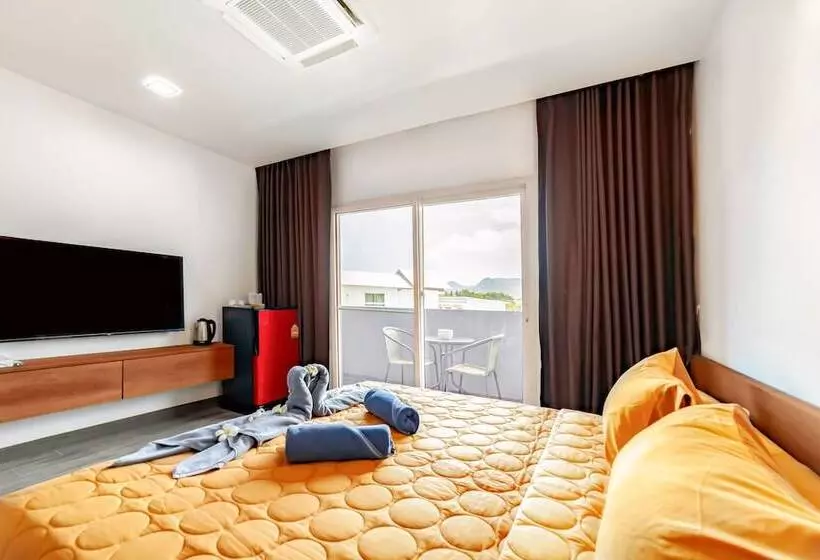 Hotel Ubox Samui Hostel   Chaweng Beach