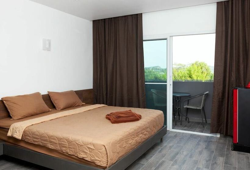 فندق Ubox Samui Hostel   Chaweng Beach