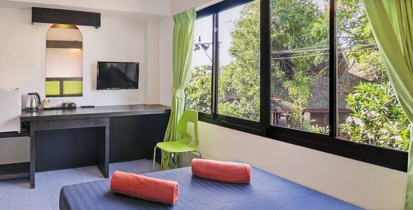 فندق Ubox Samui Hostel   Chaweng Beach