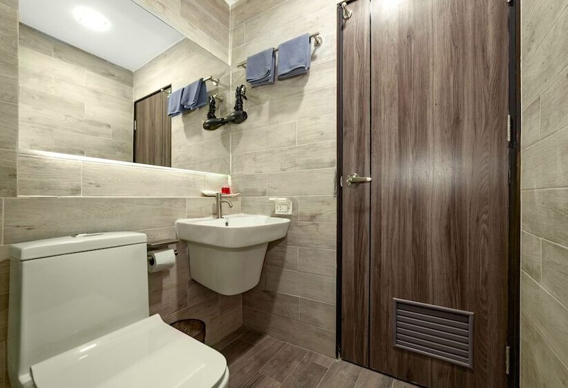 فندق Ubox Samui Hostel   Chaweng Beach