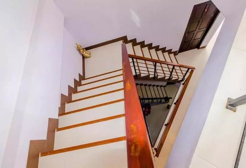 Hotel Baan Yuyen Karon Guesthouse