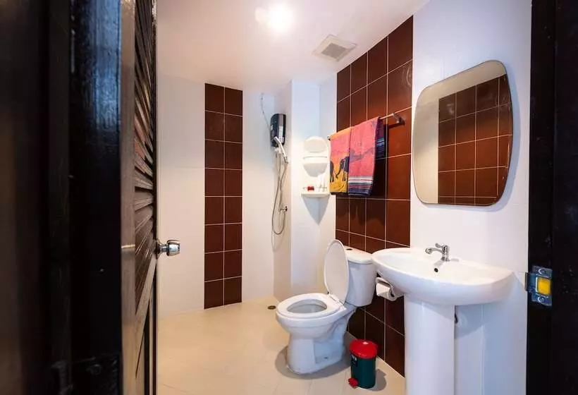 Hotel Baan Yuyen Karon Guesthouse