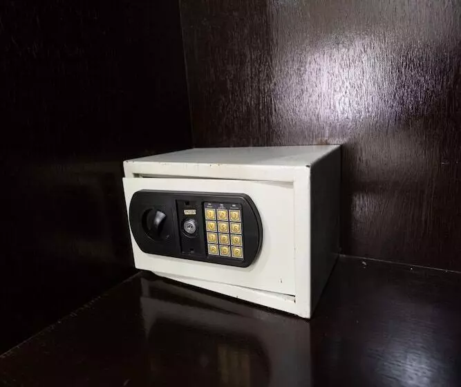 Hotel Baan Yuyen Karon Guesthouse