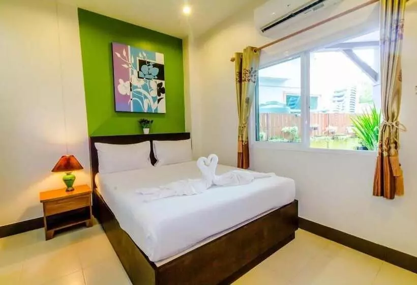 Hotel Baan Yuyen Karon Guesthouse