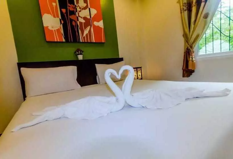 Hotel Baan Yuyen Karon Guesthouse