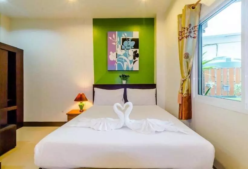 Hotel Baan Yuyen Karon Guesthouse