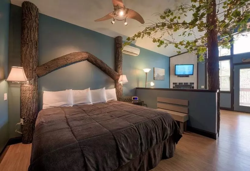 호텔 Eureka Springs Treehouses, Hobbit Caves & Castles