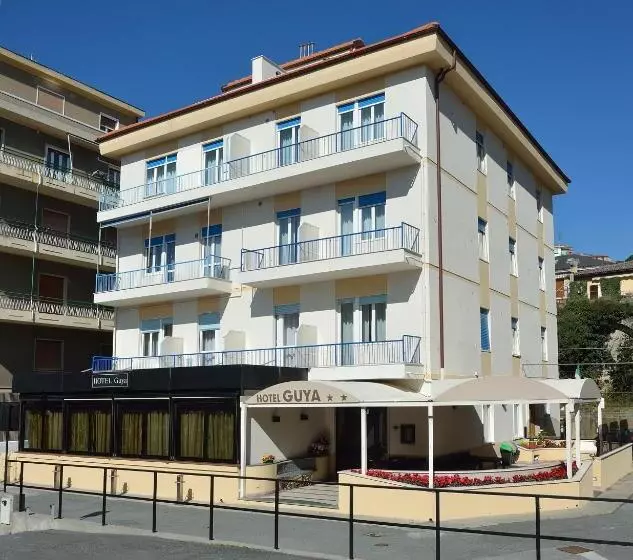 Hotel Guya