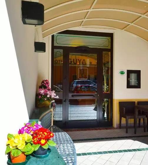Hotel Guya