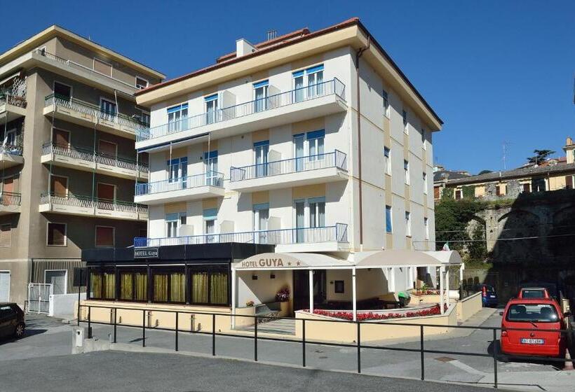 فندق Guya