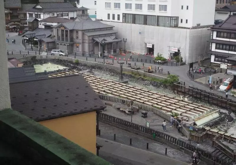 Hotelli Kusatsu Onsen Daitokan