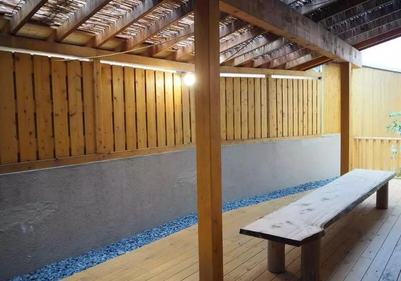 Hotelli Kusatsu Onsen Daitokan