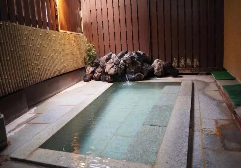 Hotelli Kusatsu Onsen Daitokan