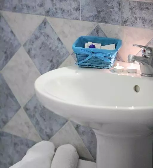 בית מלון כפרי Paros Inn