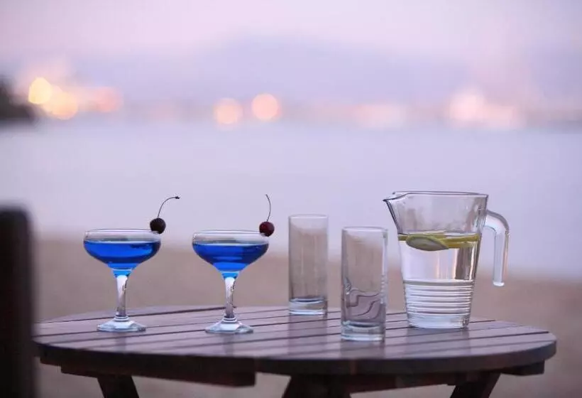 בית מלון כפרי Paros Inn