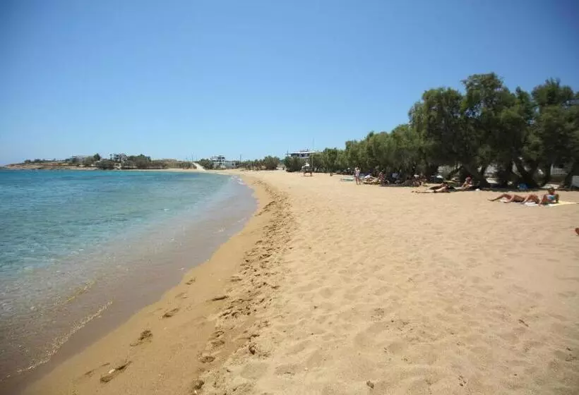 בית מלון כפרי Paros Inn