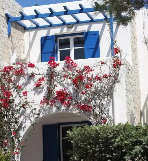 בית מלון כפרי Paros Inn