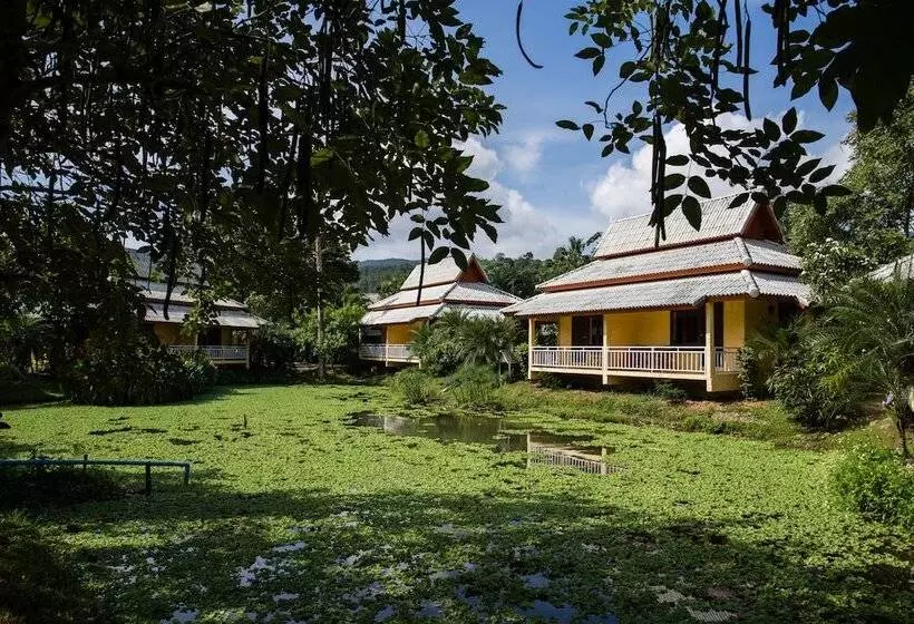 Hotelli Poonyamantra Resort