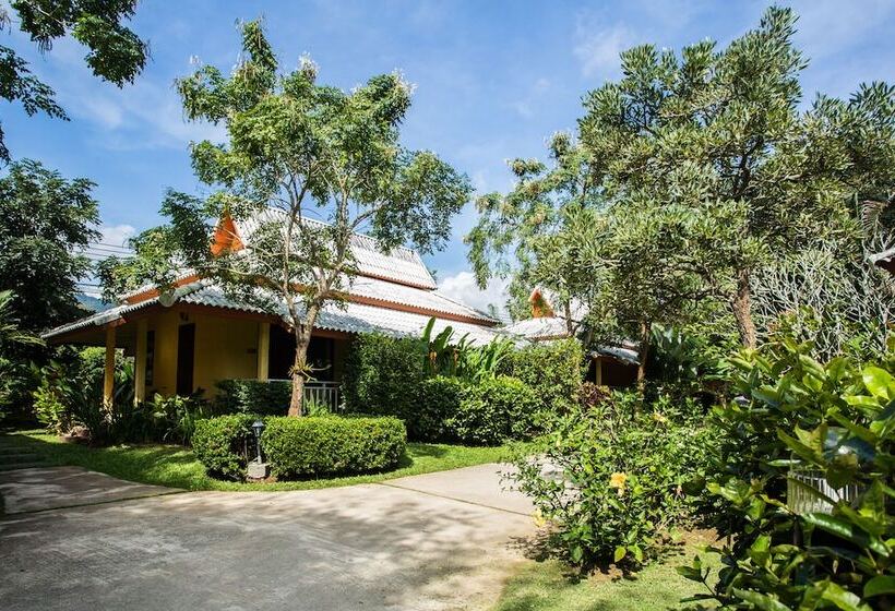 Hotel Poonyamantra Resort