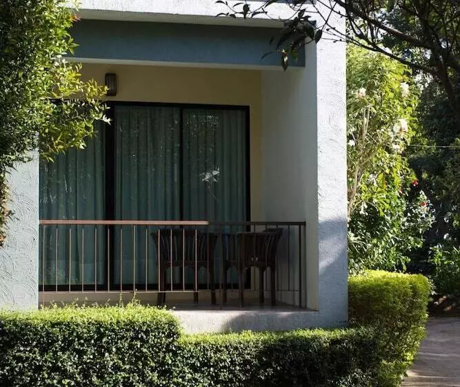 Hotelli Poonyamantra Resort