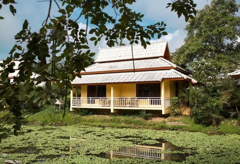 Hotelli Poonyamantra Resort