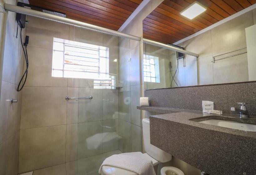 هتل Pousada Solar Viena