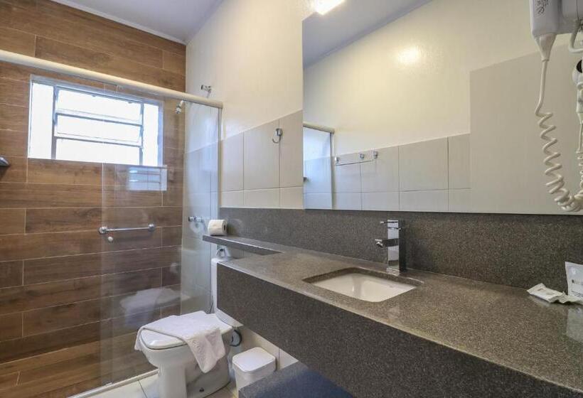 هتل Pousada Solar Viena