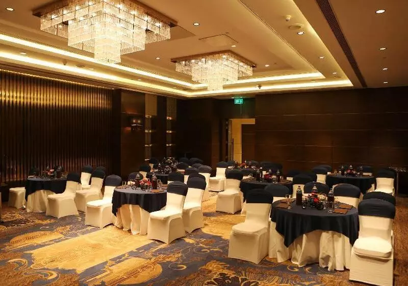 Pride Plaza Hotel, Aerocity New Delhi