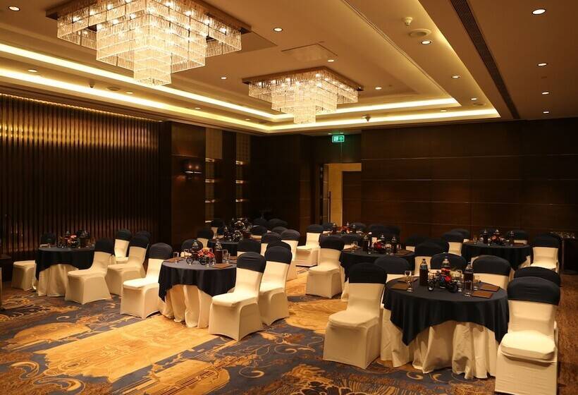 Pride Plaza Hotel, Aerocity New Delhi