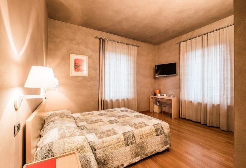 Отель Relais 23