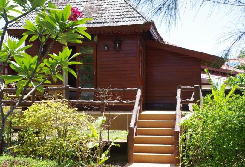 Отель Thai House Beach Resort